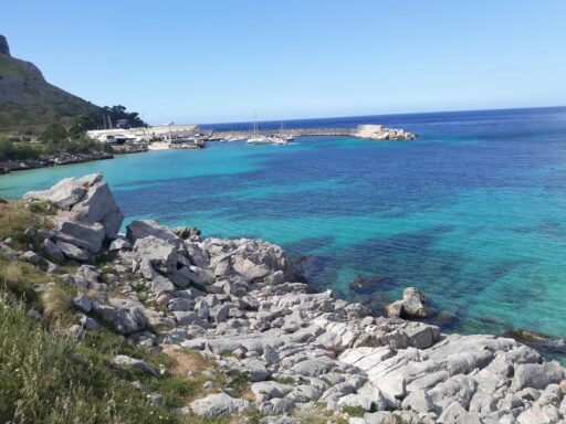 rocky beach Mondello