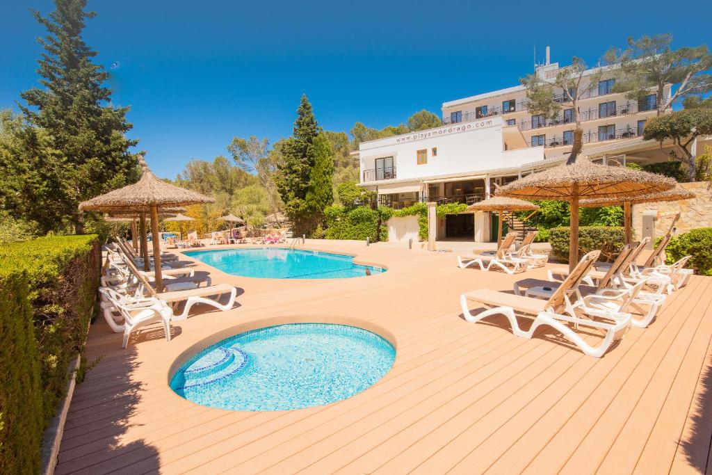 Hotel Playa Mondrago