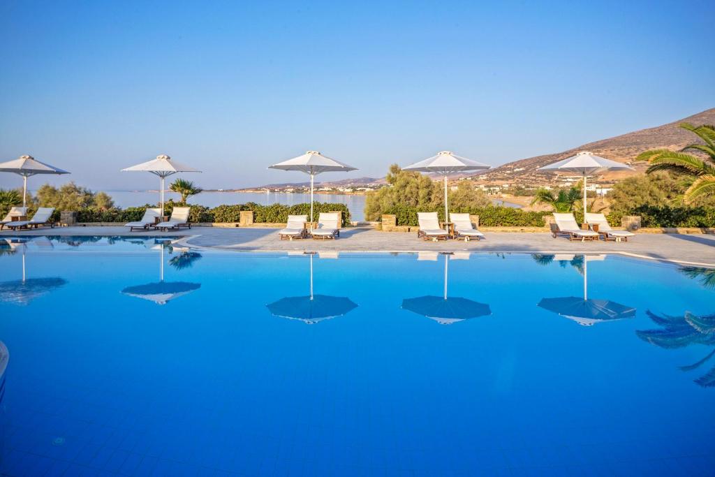 Poseidon of Paros Hotel & Spa