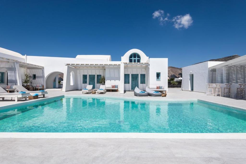 Santa Irina Luxury Suites