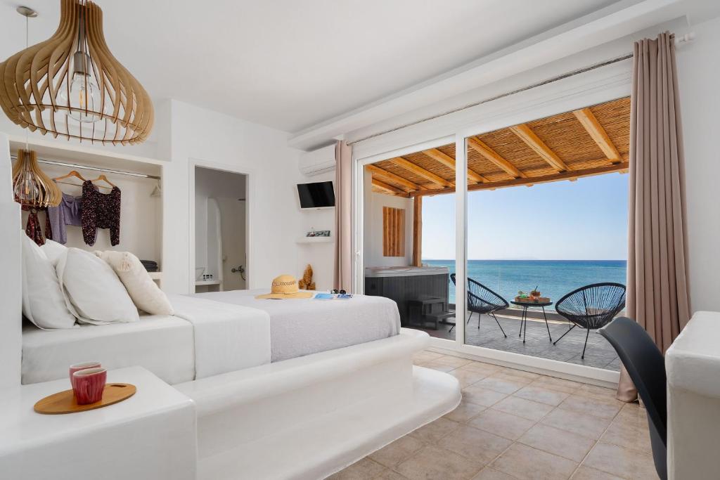 Manios Suites