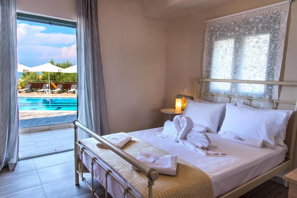 Eltheo Villas