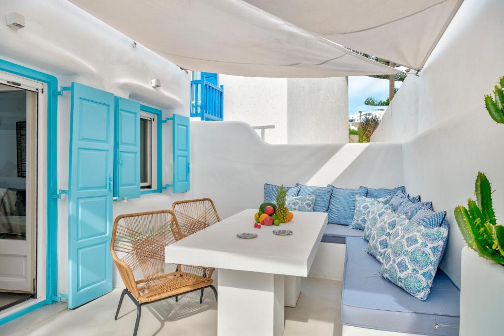 Mykonian Mews Luxury Suites