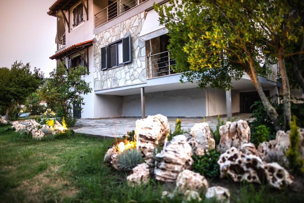 Kokkinos Apartments