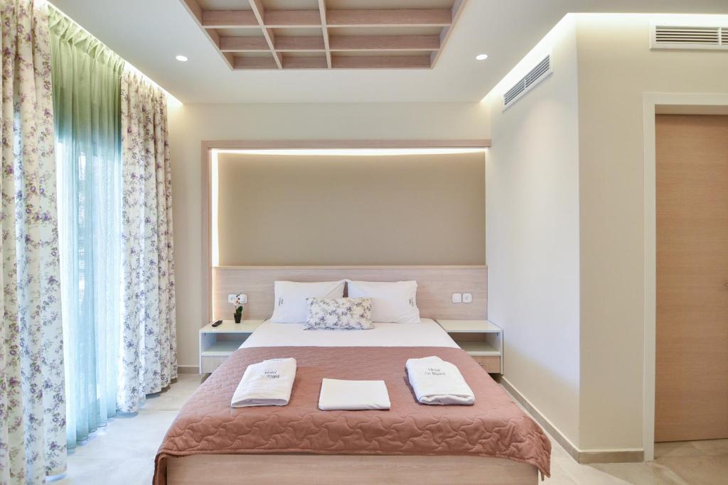 On Board Studios and Apartments