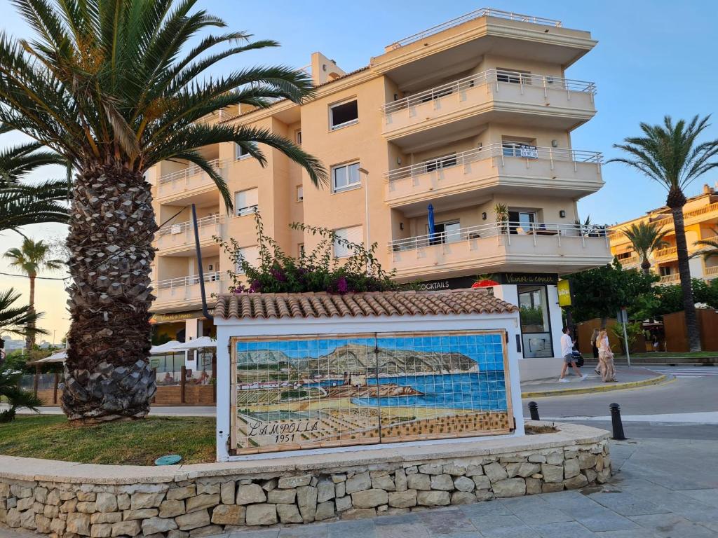 Ver el Mar desde la Habitación
