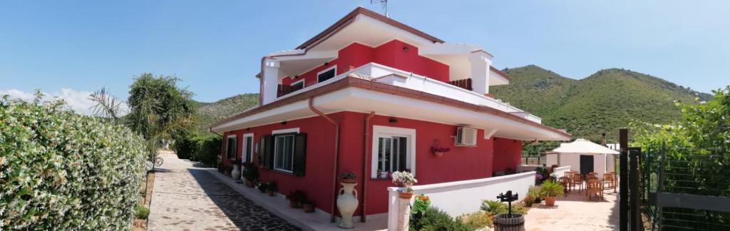 Valeri's Country House