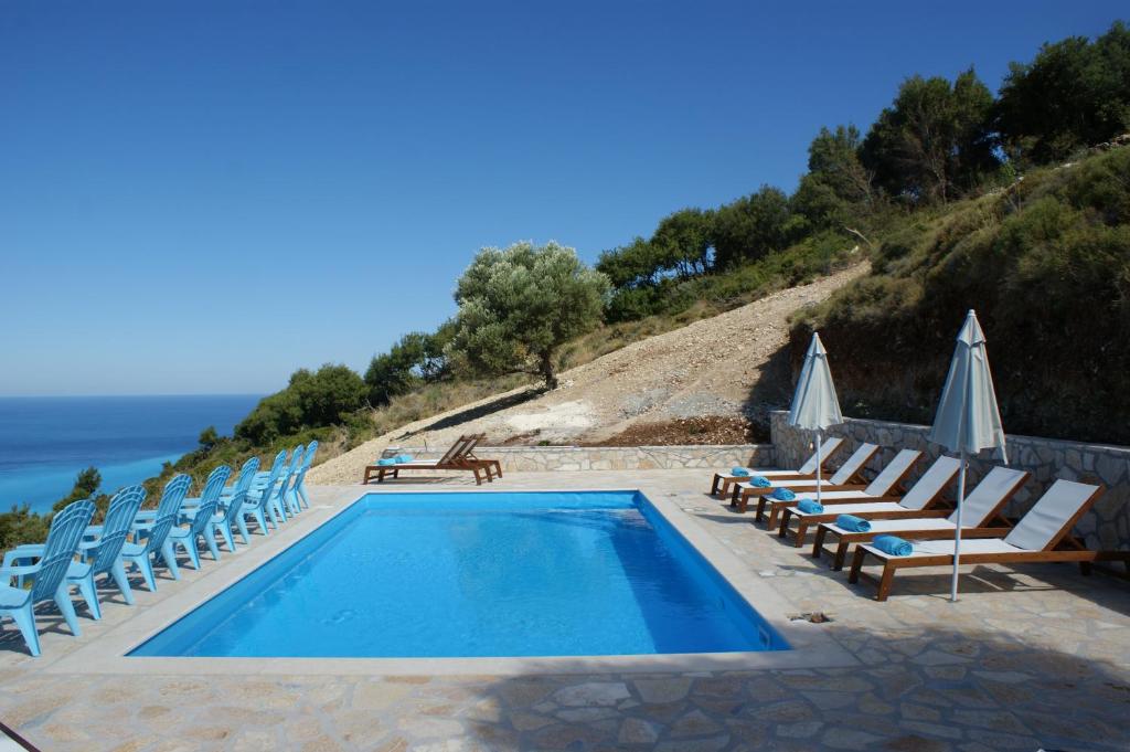 Myrtos View Apartments
