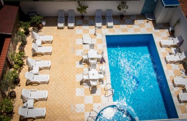 Silver Hotel