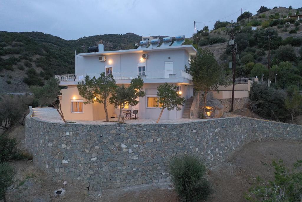 Skouros Villa