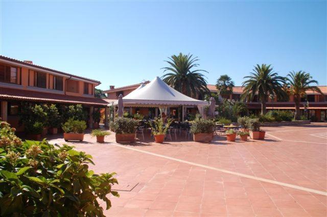 Hotel Porto Coda Cavallo