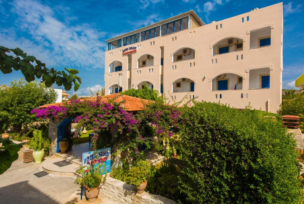 Aglaia Apartments