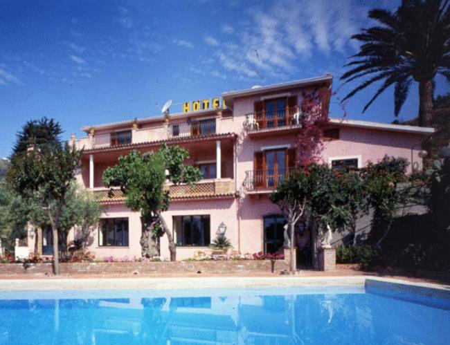 Villa Sirina
