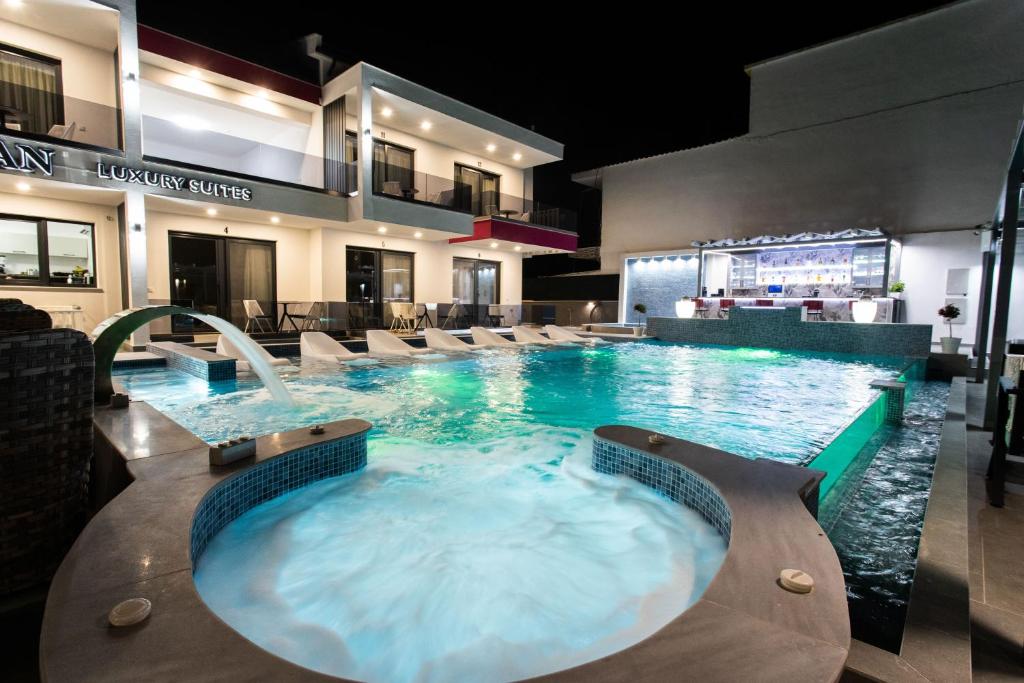 Aeonian Luxury Suites