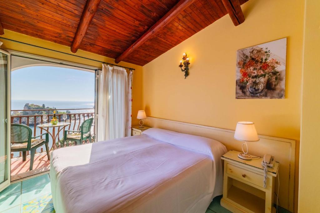 Mendolia Beach Hotel