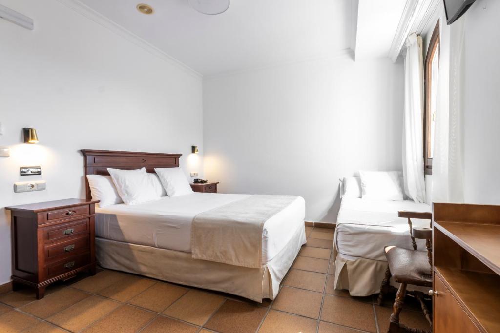 Hostal La Muralla