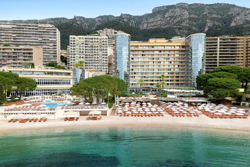 Le Méridien Beach Plaza