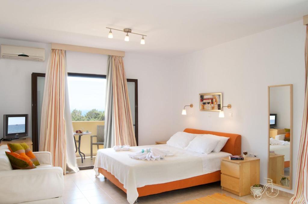 Miraluna Aparthotel