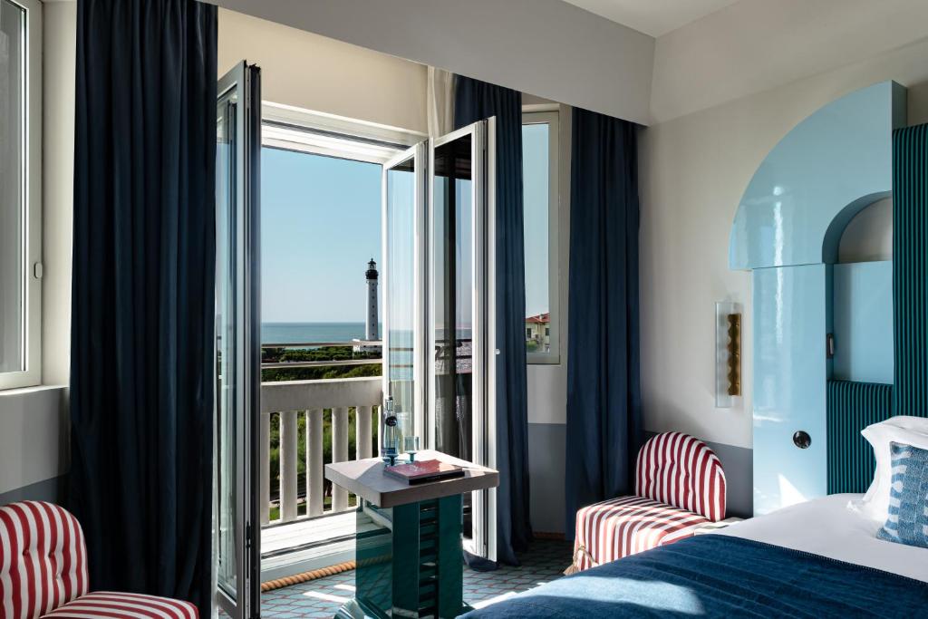 Regina Experimental Biarritz