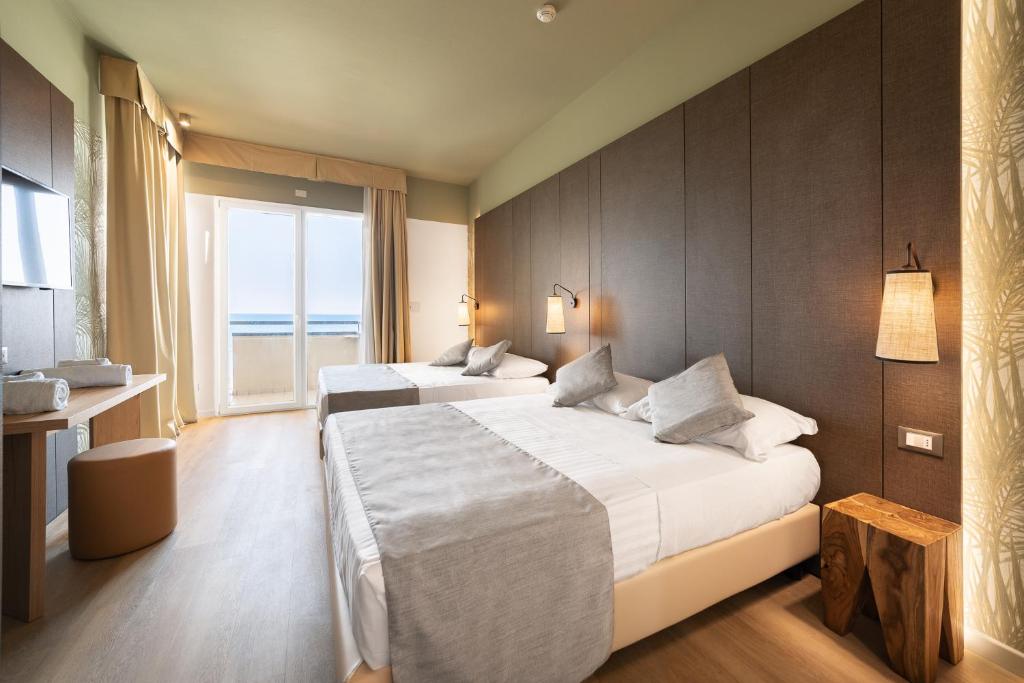 Life Hotel