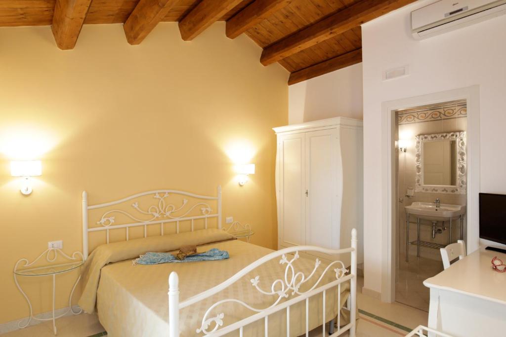 B&B Monsignore