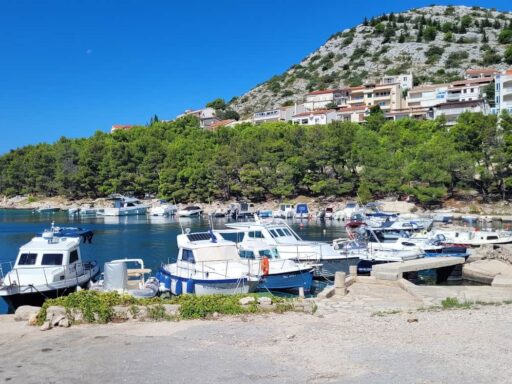 Dolaška Draga Beach, Pakostane