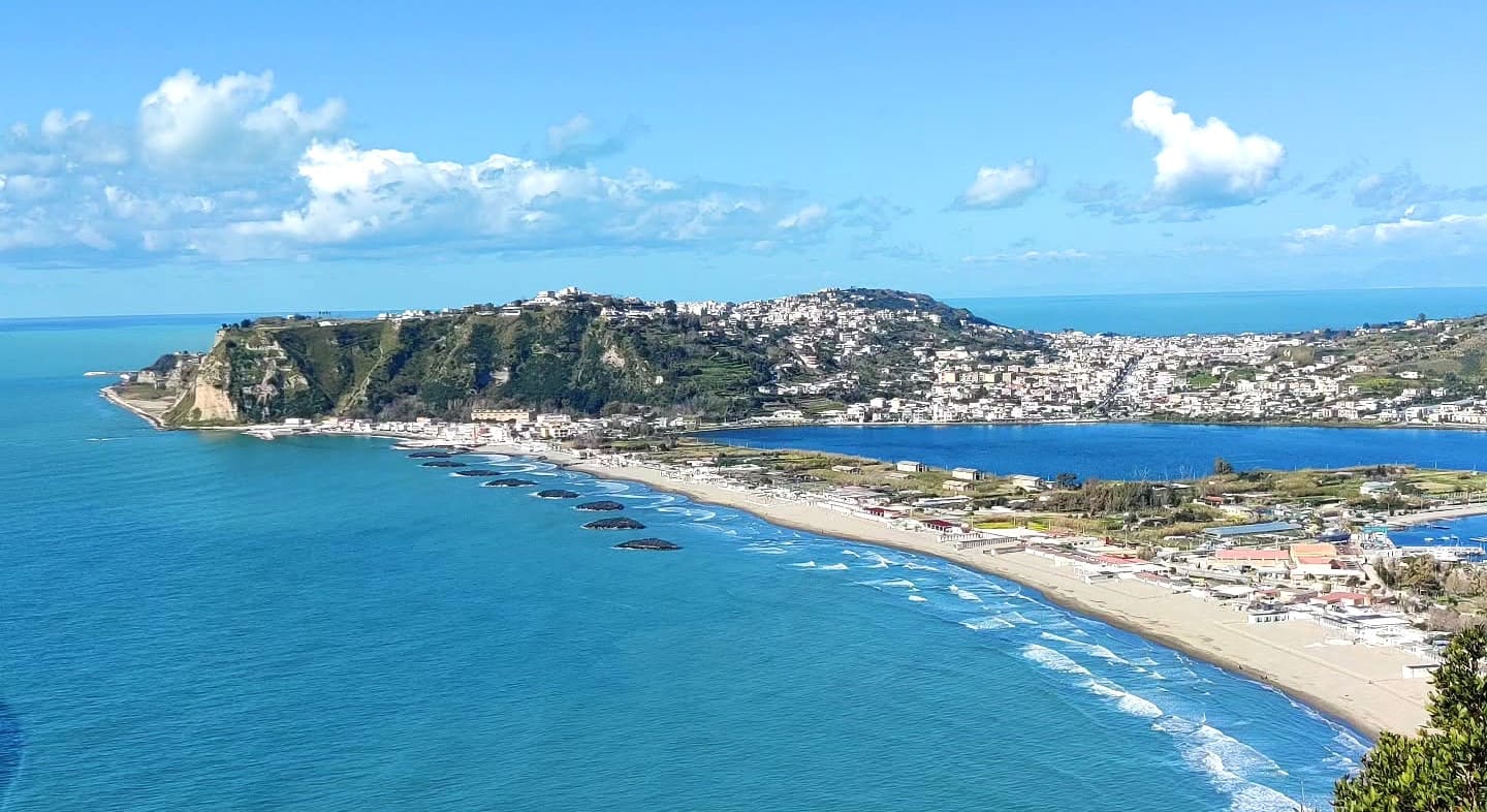 Capo Miseno Beach, Miliscola