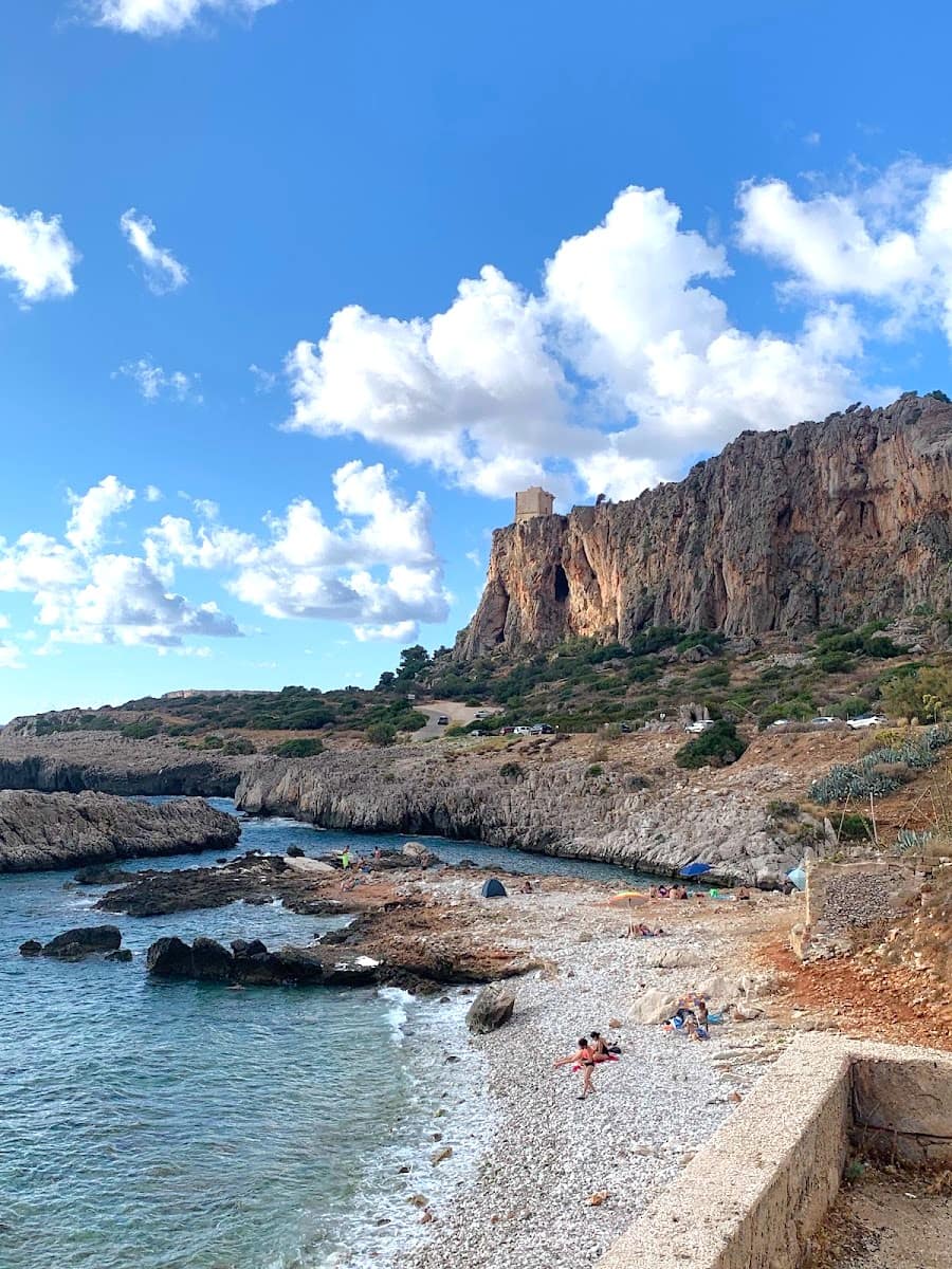 Isulidda Beach, Macari Isulidda Beach, Macari