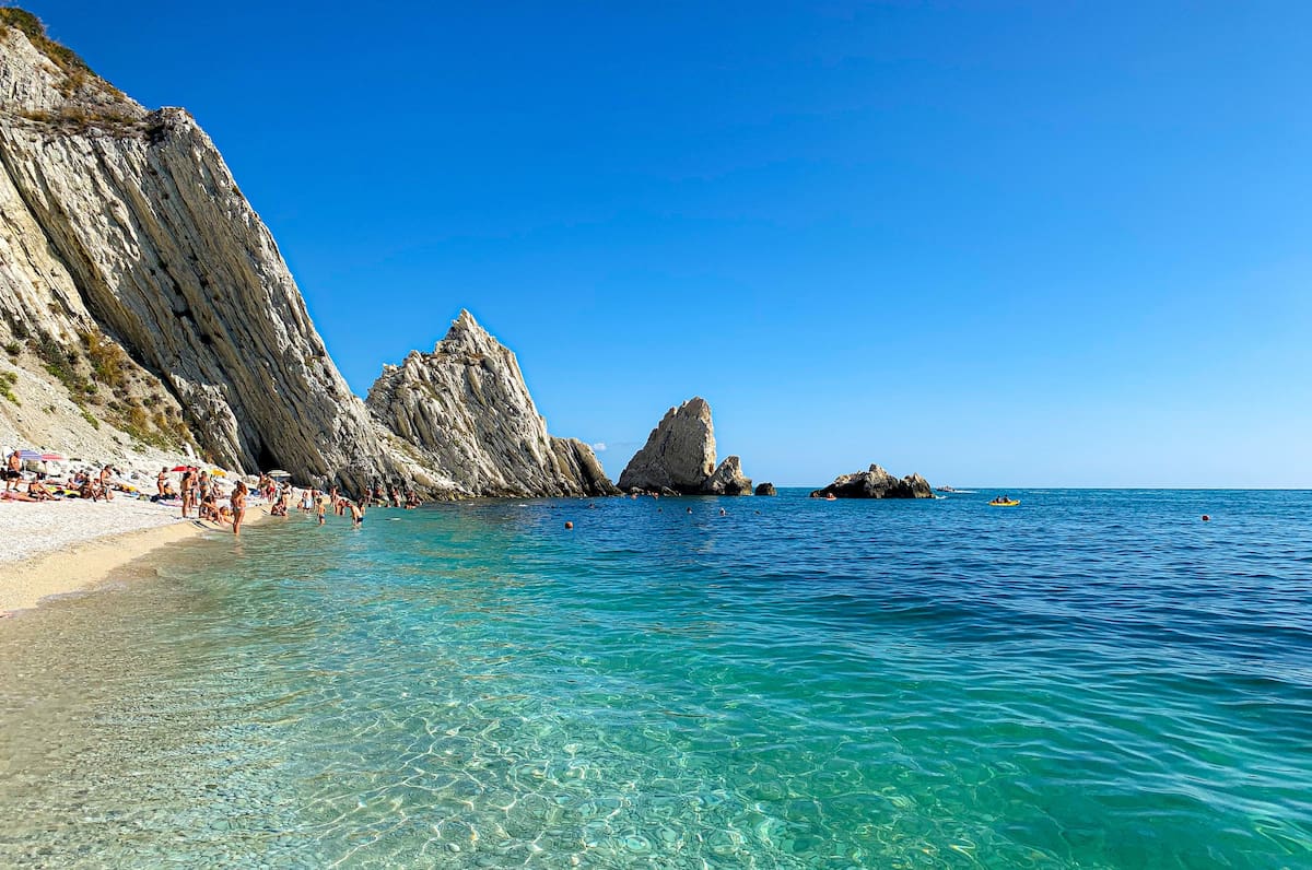 Le Due Sorelle Beach, Italy